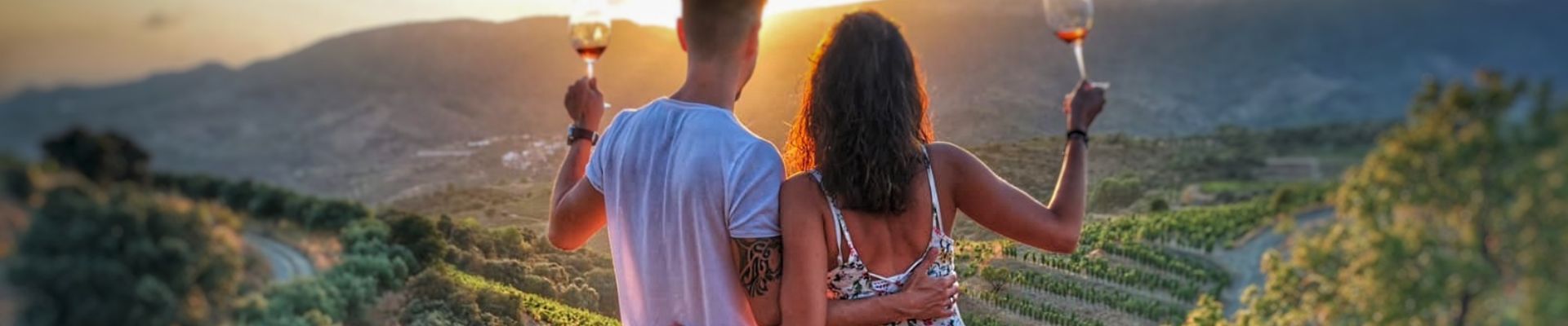 Cata de vinos con la puesta del sol (Capvespre)